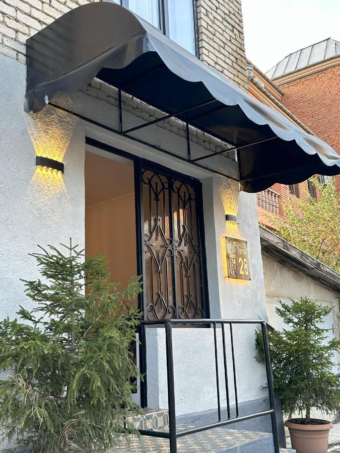 库塔伊西 Bina N28酒店 外观 照片